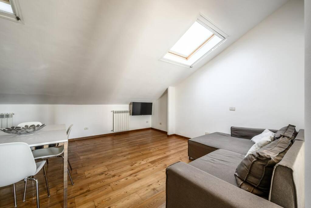 Buenos Aires' Nest - 10 Minutes From Duomo With Terrace Apartment Милано Екстериор снимка