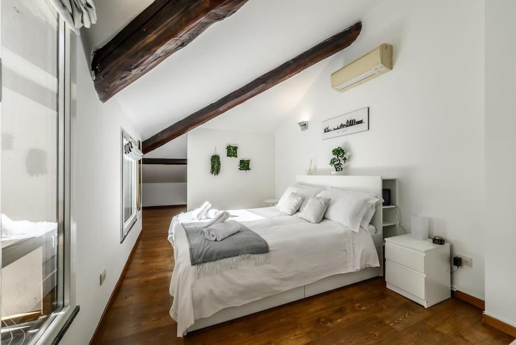 Buenos Aires' Nest - 10 Minutes From Duomo With Terrace Apartment Милано Екстериор снимка