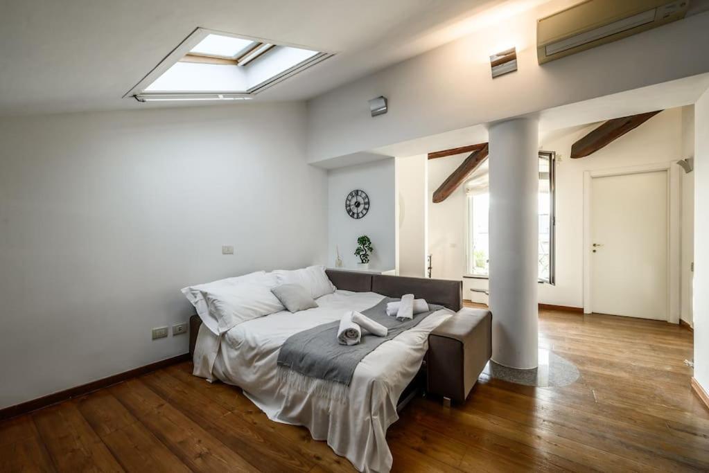 Buenos Aires' Nest - 10 Minutes From Duomo With Terrace Apartment Милано Екстериор снимка