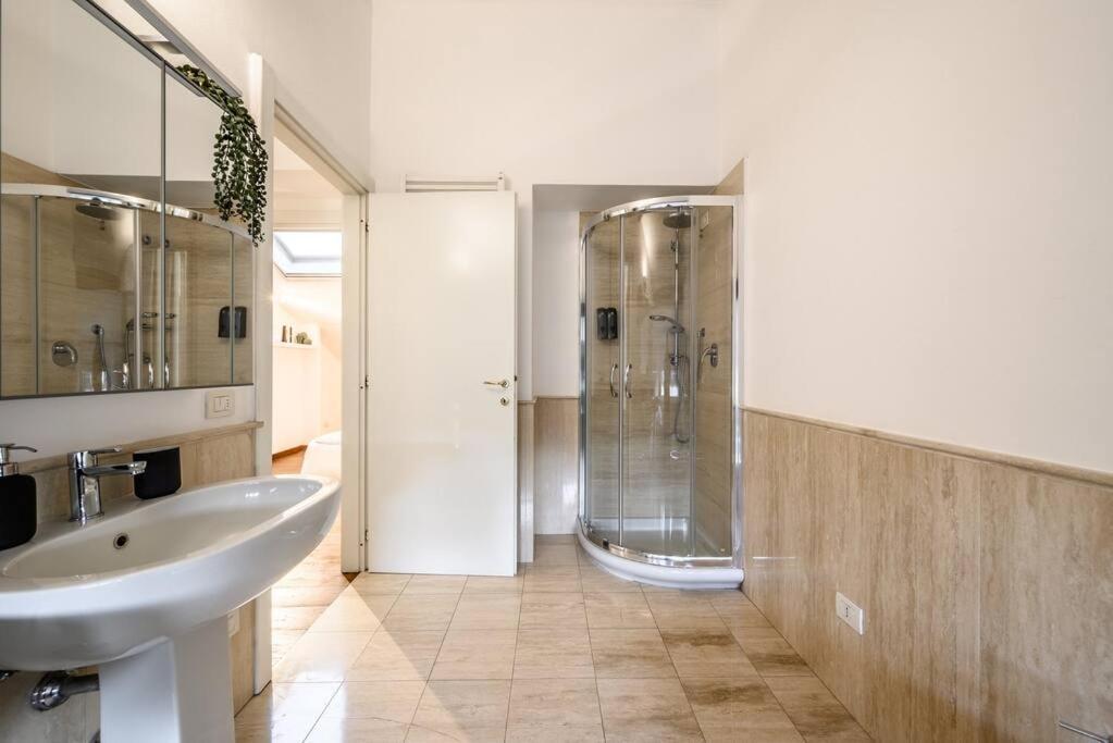 Buenos Aires' Nest - 10 Minutes From Duomo With Terrace Apartment Милано Екстериор снимка