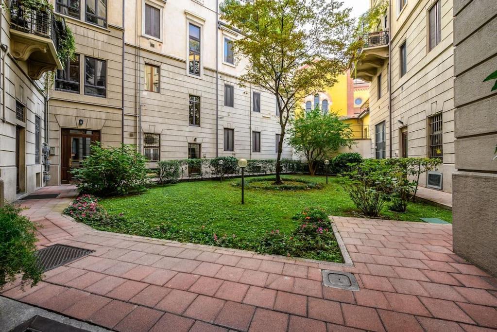 Buenos Aires' Nest - 10 Minutes From Duomo With Terrace Apartment Милано Екстериор снимка