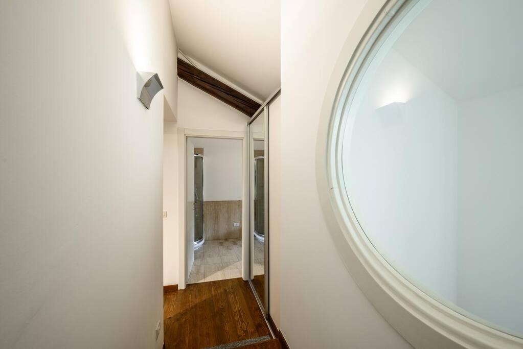 Buenos Aires' Nest - 10 Minutes From Duomo With Terrace Apartment Милано Екстериор снимка
